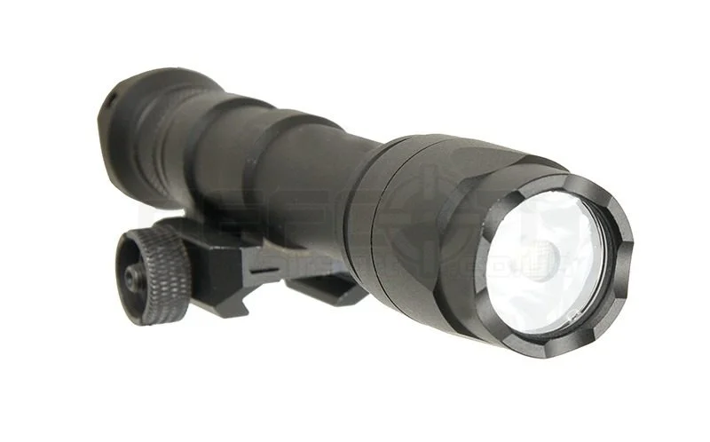 NIGHT EVOLUTION - Lampe M600C SCOUTLIGHT + support + Contacteur Déporté -  TAN - Heritage Airsoft